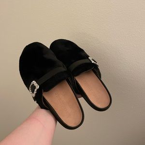 Kate Spade Black Fuzzy Slip On Cici Leather Mules w/Buckle Jewel Size 10